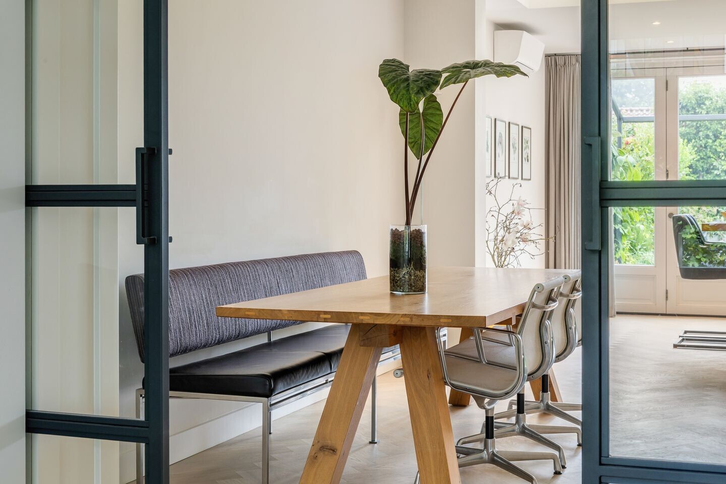 Tussenwoning te koop: Strijenlaan 64, Breda