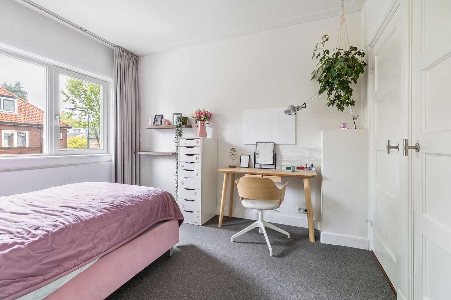 Tussenwoning te koop: Strijenlaan 64, Breda