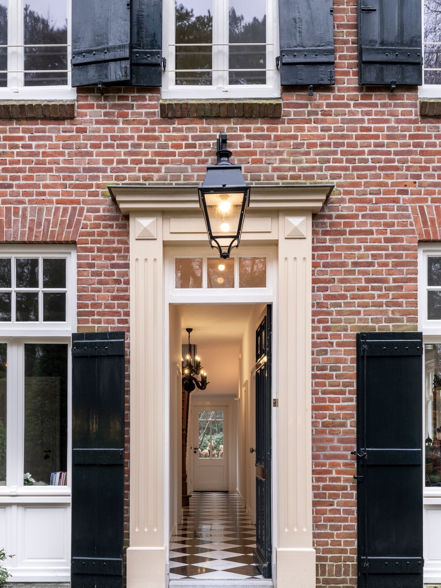 Vrijstaande woning te koop: Burgemeester de Manlaan 98, Breda