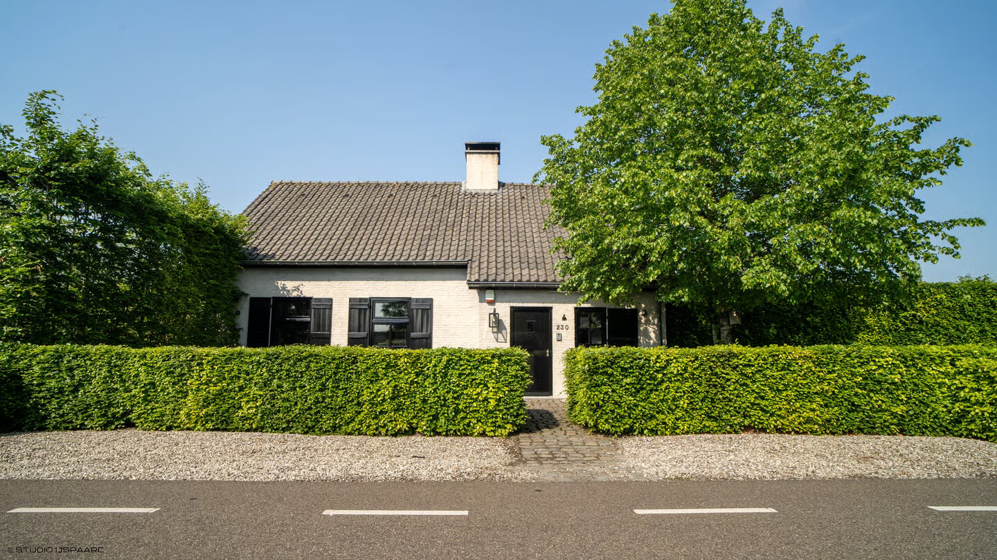 Vrijstaande woning te koop: Overaseweg 230, Breda