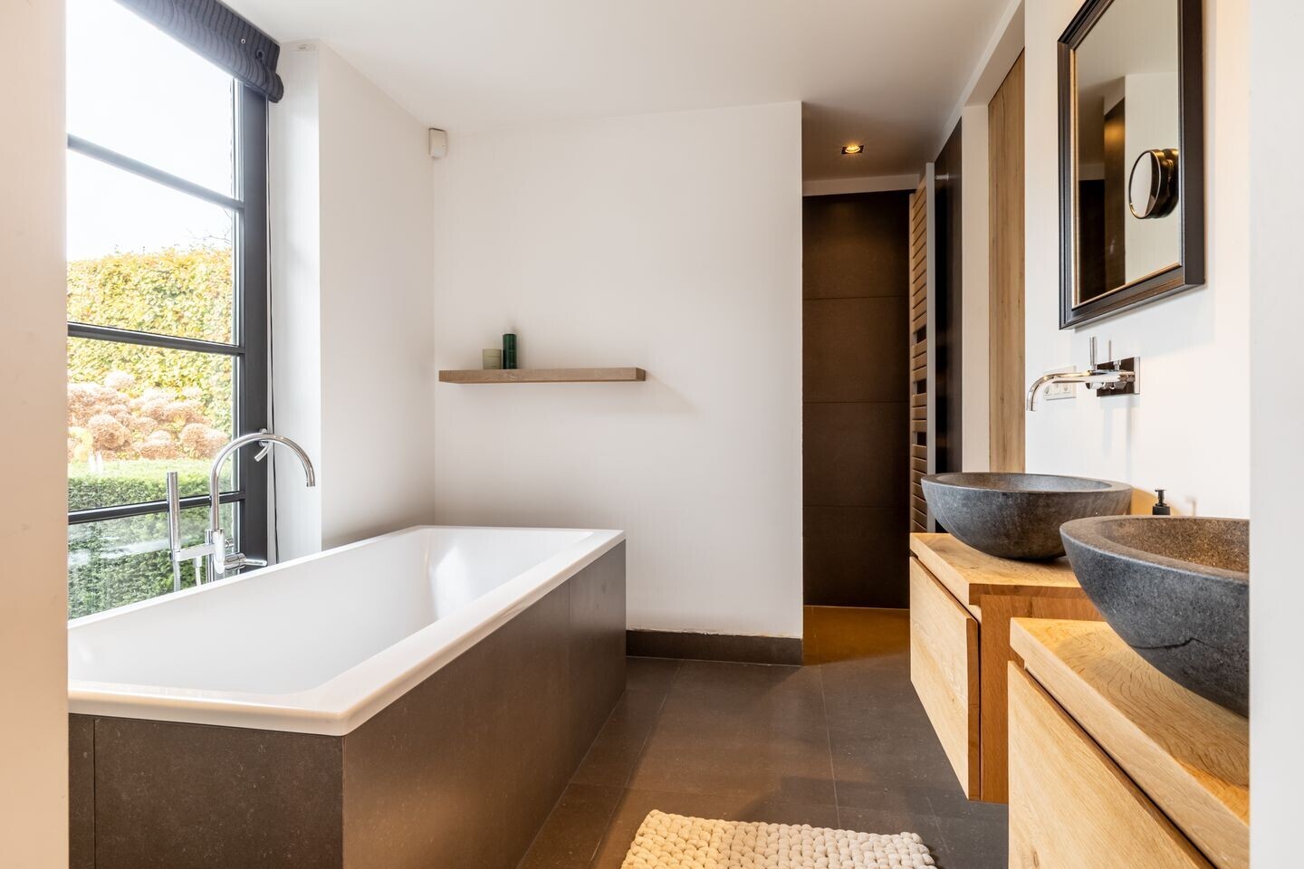 Vrijstaande woning te koop: Overaseweg 230, Breda