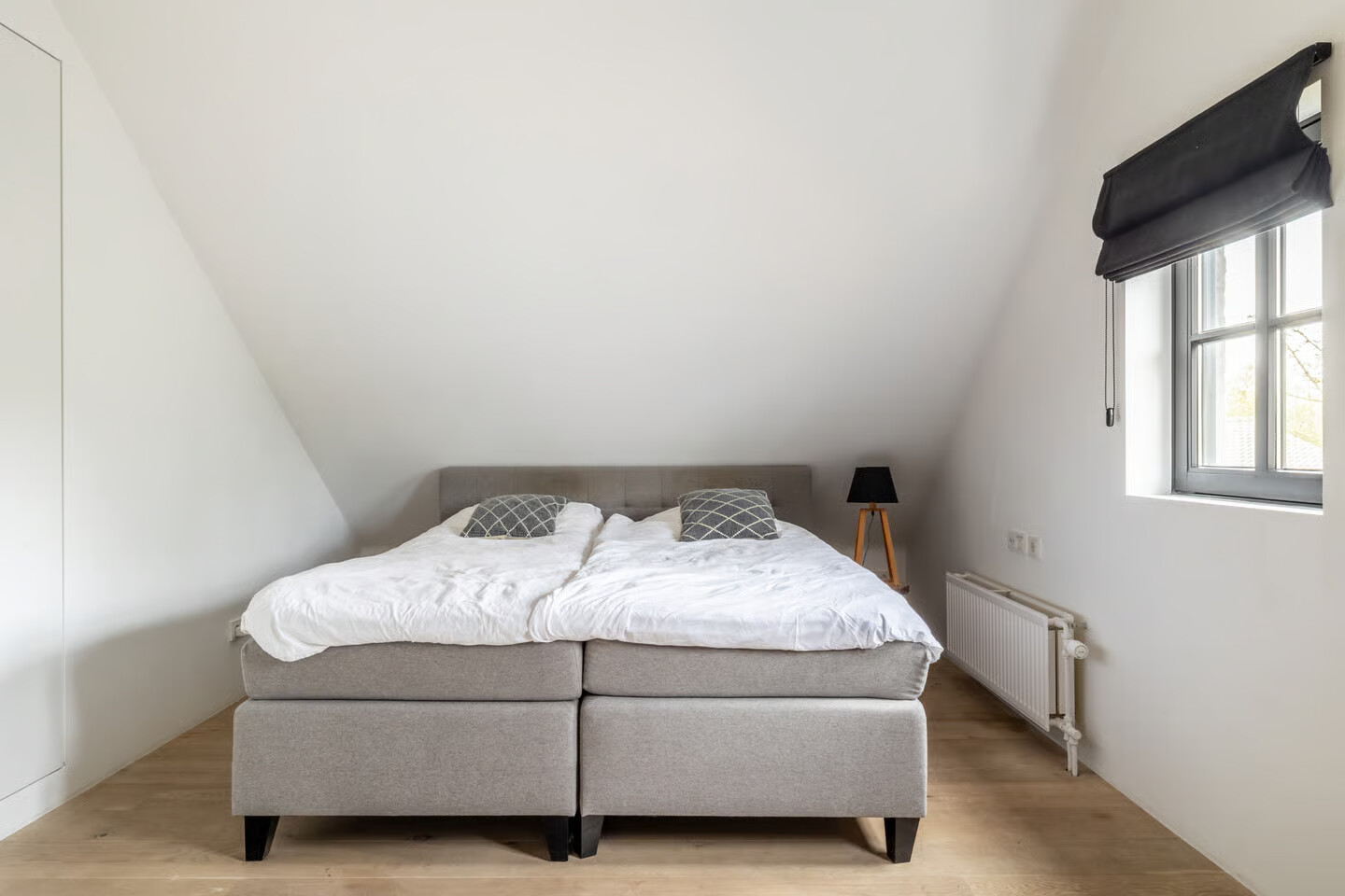 Vrijstaande woning te koop: Overaseweg 230, Breda