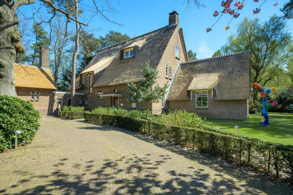 Vrijstaande woning te koop: Montenspark 1, Breda