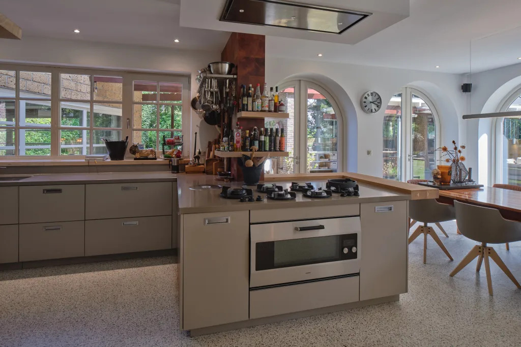 Vrijstaande woning te koop: Montenspark 1, Breda