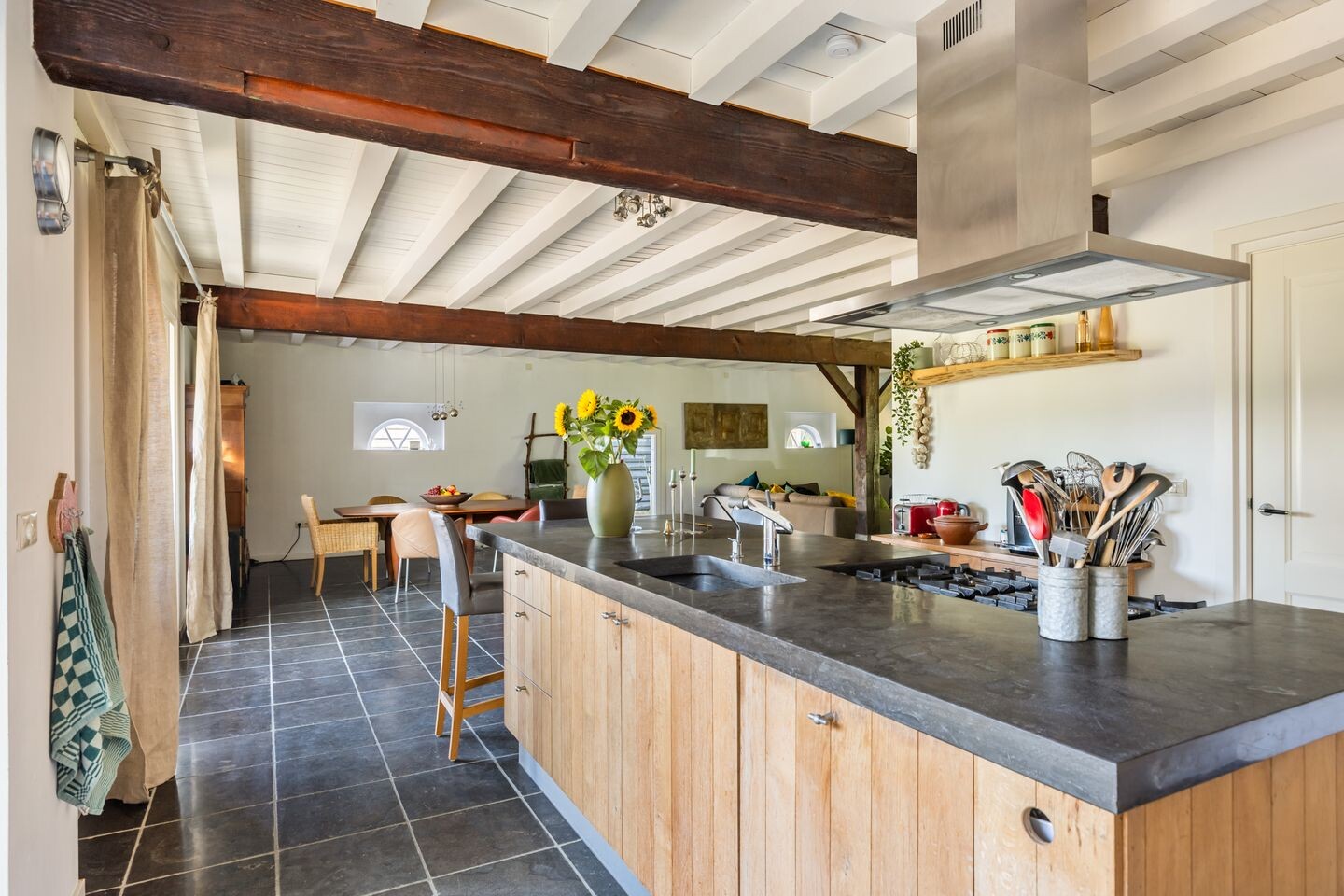 Appartement te koop: Raamschoorseweg 30A, Breda