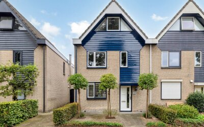 Den Elst 10