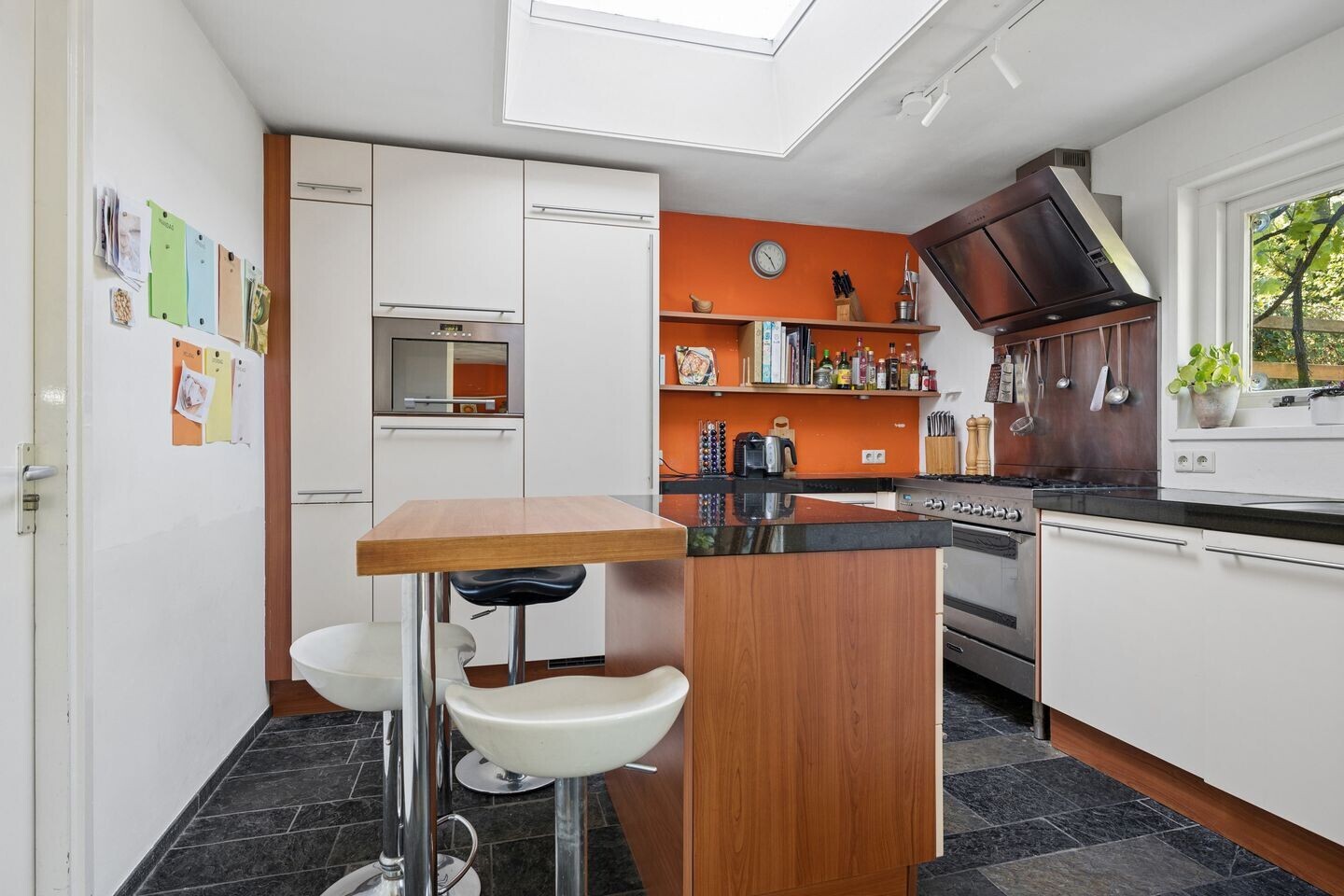 Tussenwoning te koop: Veldbies 41, Terheijden