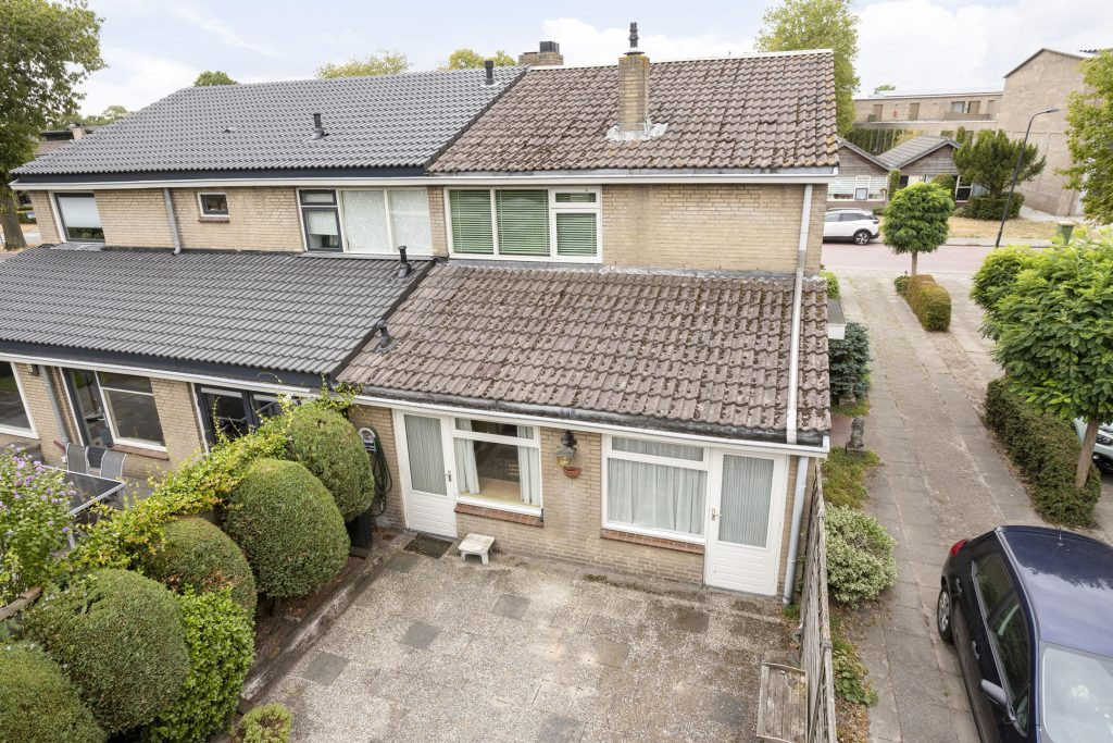 Twee-onder-één-kap te koop: Donkerstraat 21, Teteringen