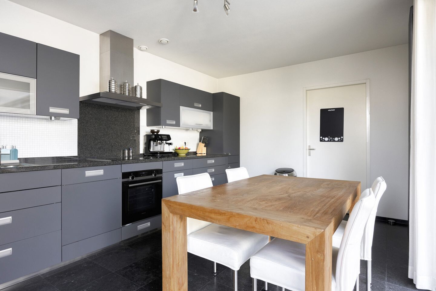 Tussenwoning te koop: Lange Akker 41, Teteringen
