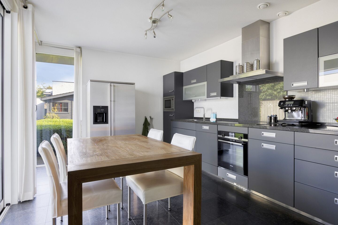 Tussenwoning te koop: Lange Akker 41, Teteringen
