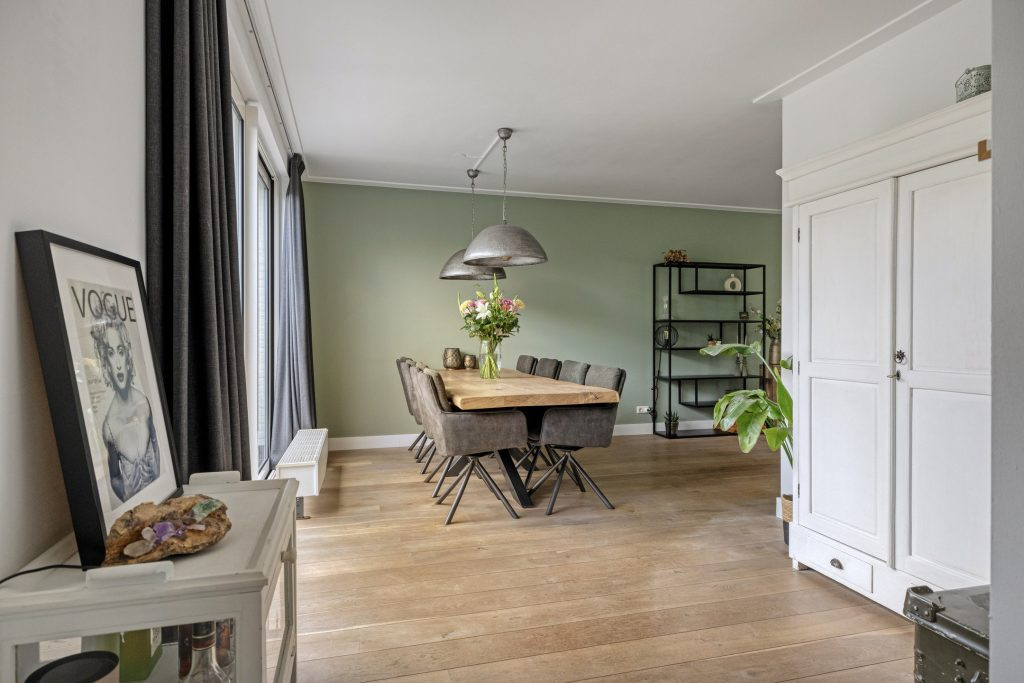 Tussenwoning te koop: Platte Akker 40, Teteringen