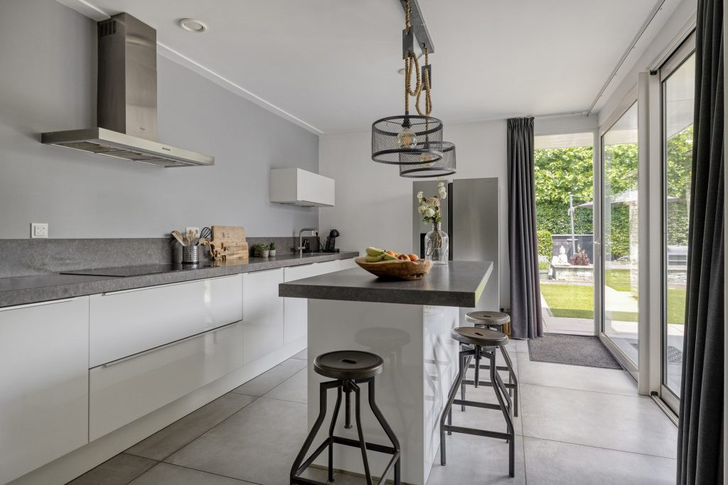 Tussenwoning te koop: Platte Akker 40, Teteringen