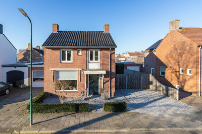 Pieter van. 3