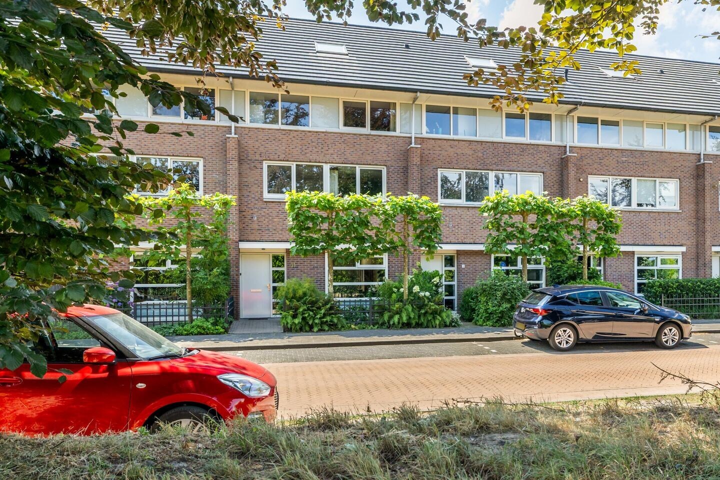 Tussenwoning te koop: Valkenlaar 31, Bavel