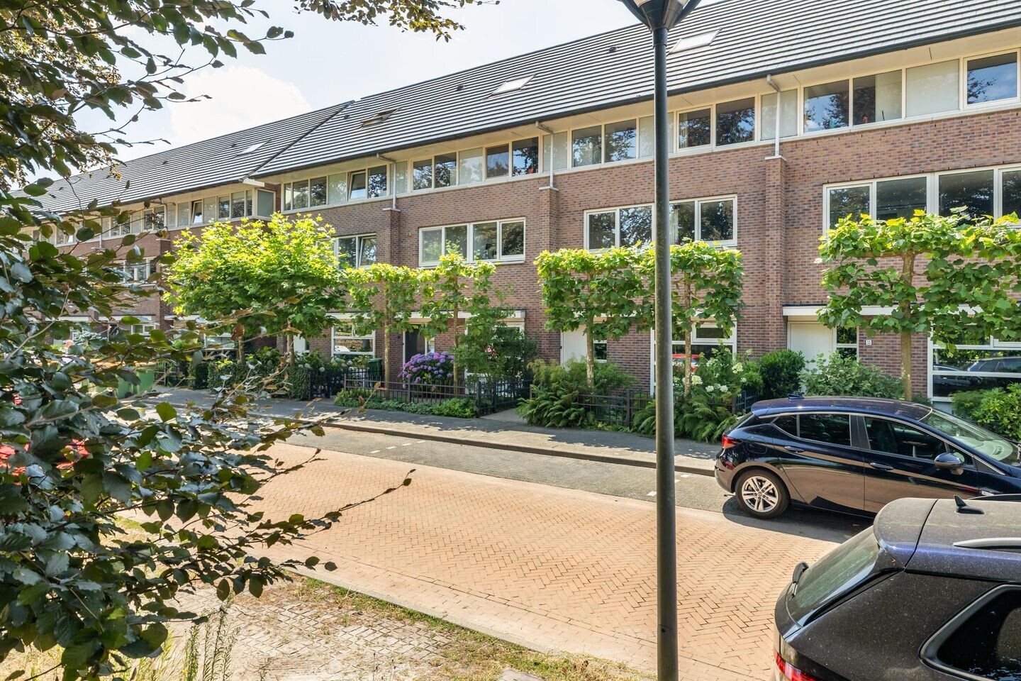 Tussenwoning te koop: Valkenlaar 31, Bavel