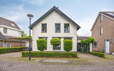 Huis te koop Baayewei 10