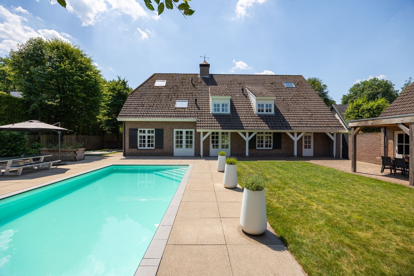 Vrijstaande woning te koop: Roosbergseweg 2, Bavel
