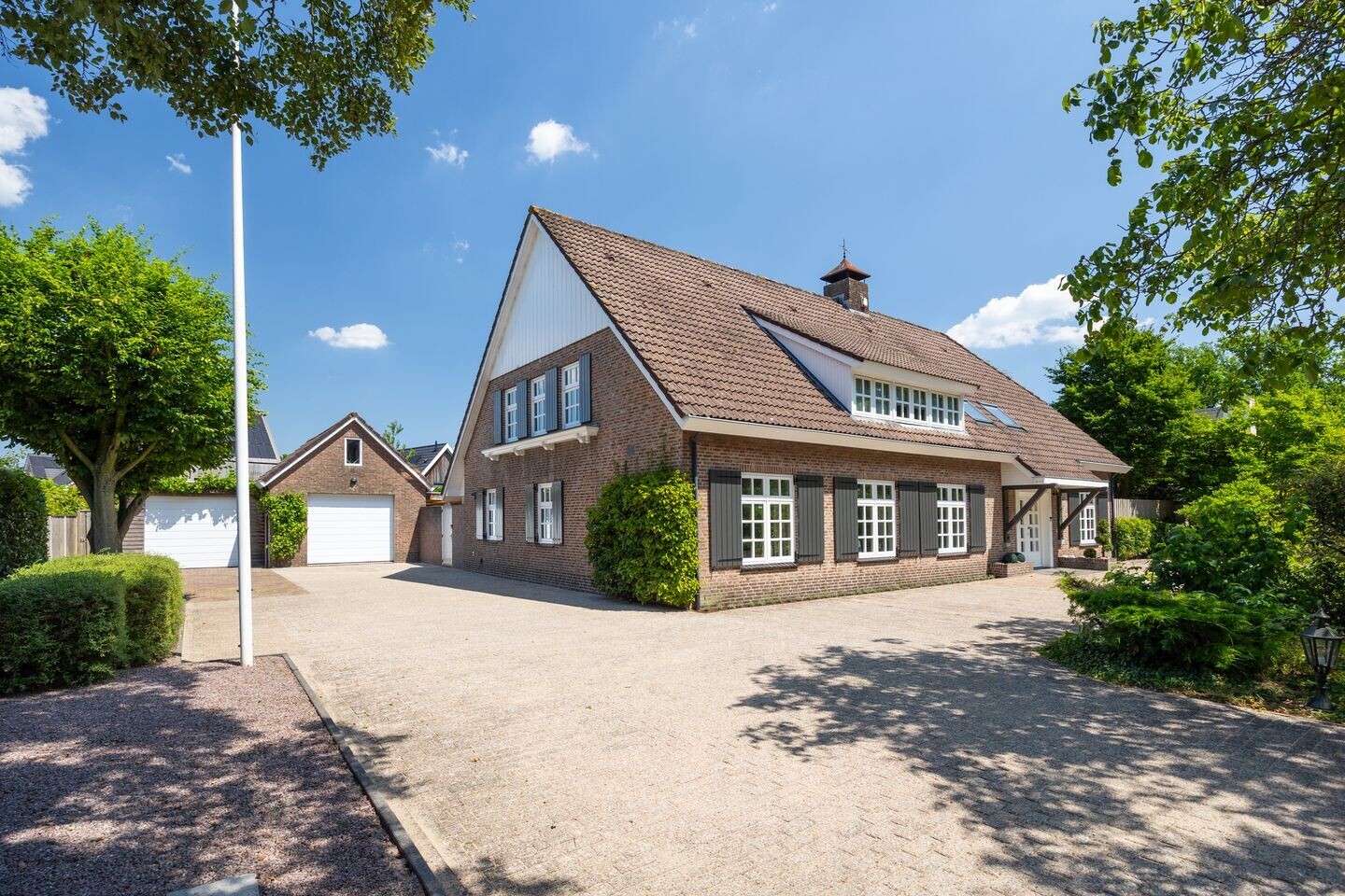 Vrijstaande woning te koop: Roosbergseweg 2, Bavel