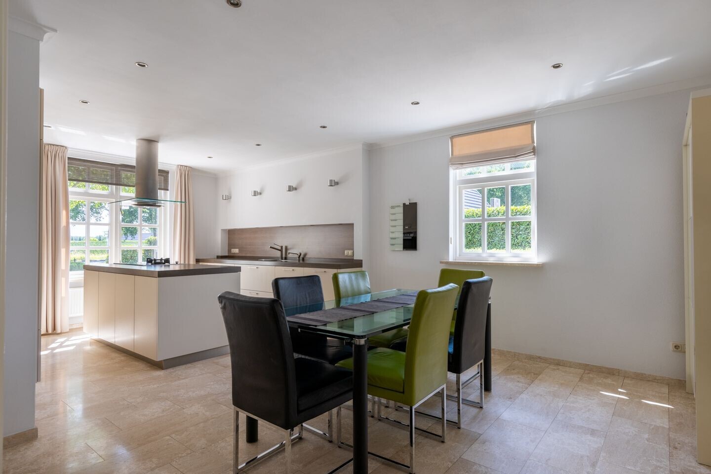 Vrijstaande woning te koop: Roosbergseweg 2, Bavel