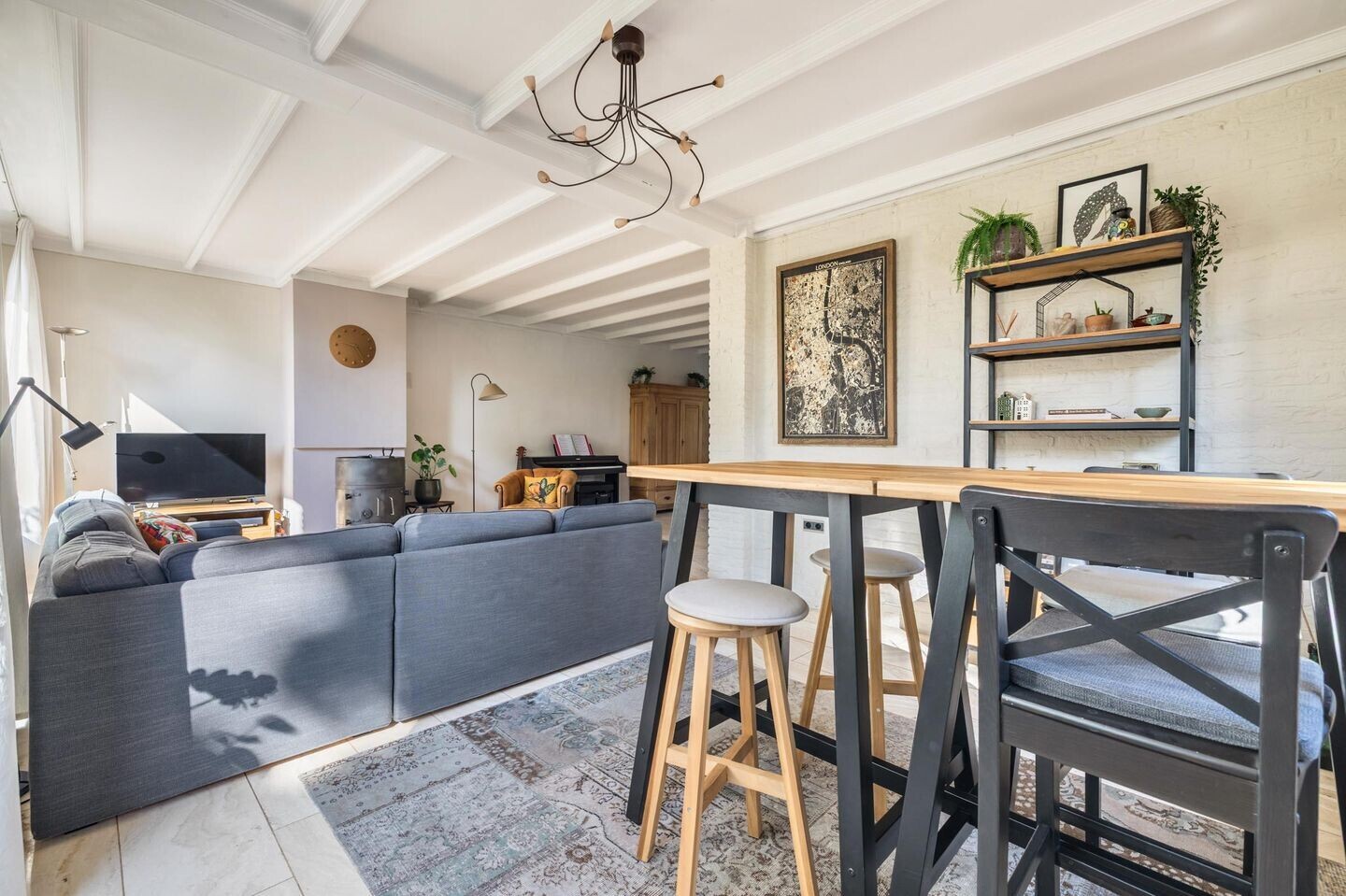 Twee-onder-één-kap te koop: Driehoek 38, Bavel