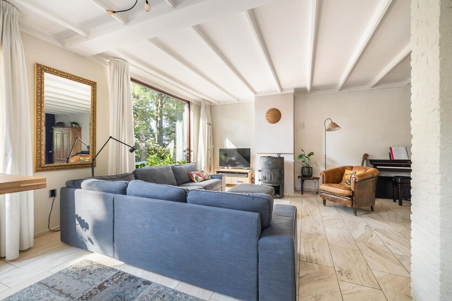 Twee-onder-één-kap te koop: Driehoek 38, Bavel