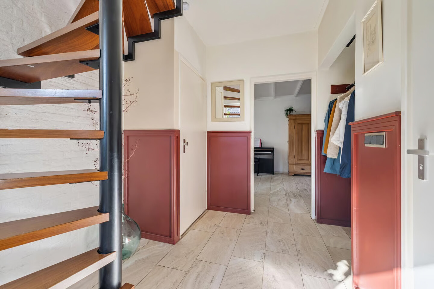 Twee-onder-één-kap te koop: Driehoek 38, Bavel