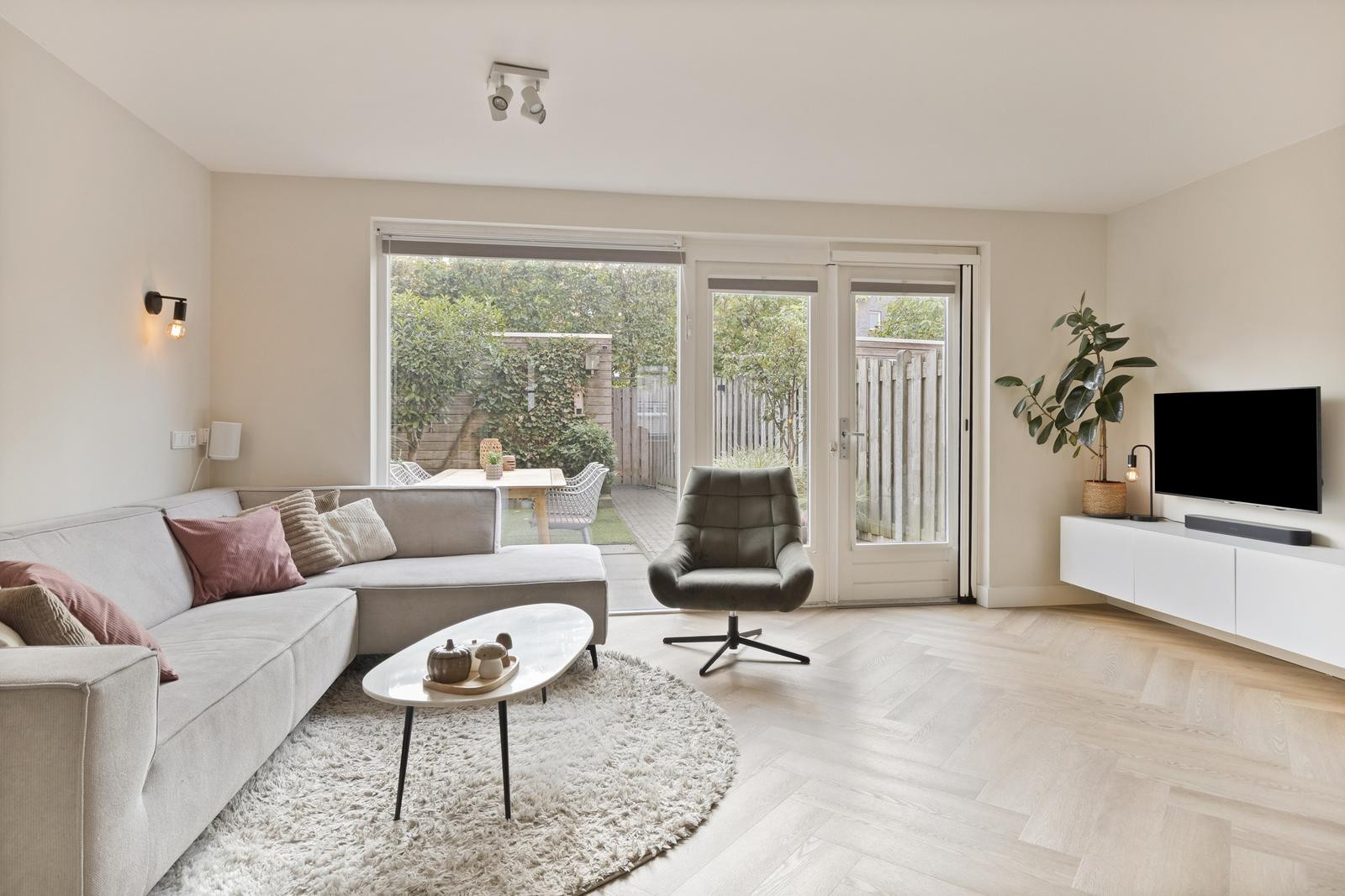 Tussenwoning te koop: Spinaker 46, Etten-Leur