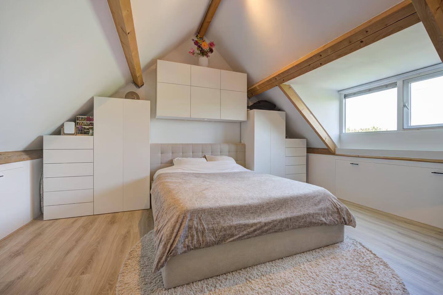 Tussenwoning te koop: Keenseweg 83, Etten-Leur