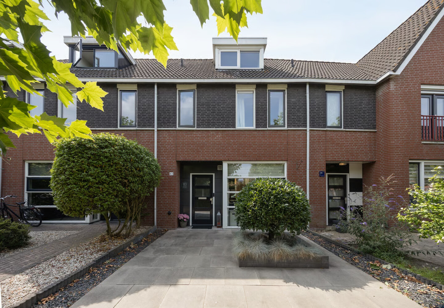 Tussenwoning te koop: Keenseweg 83, Etten-Leur