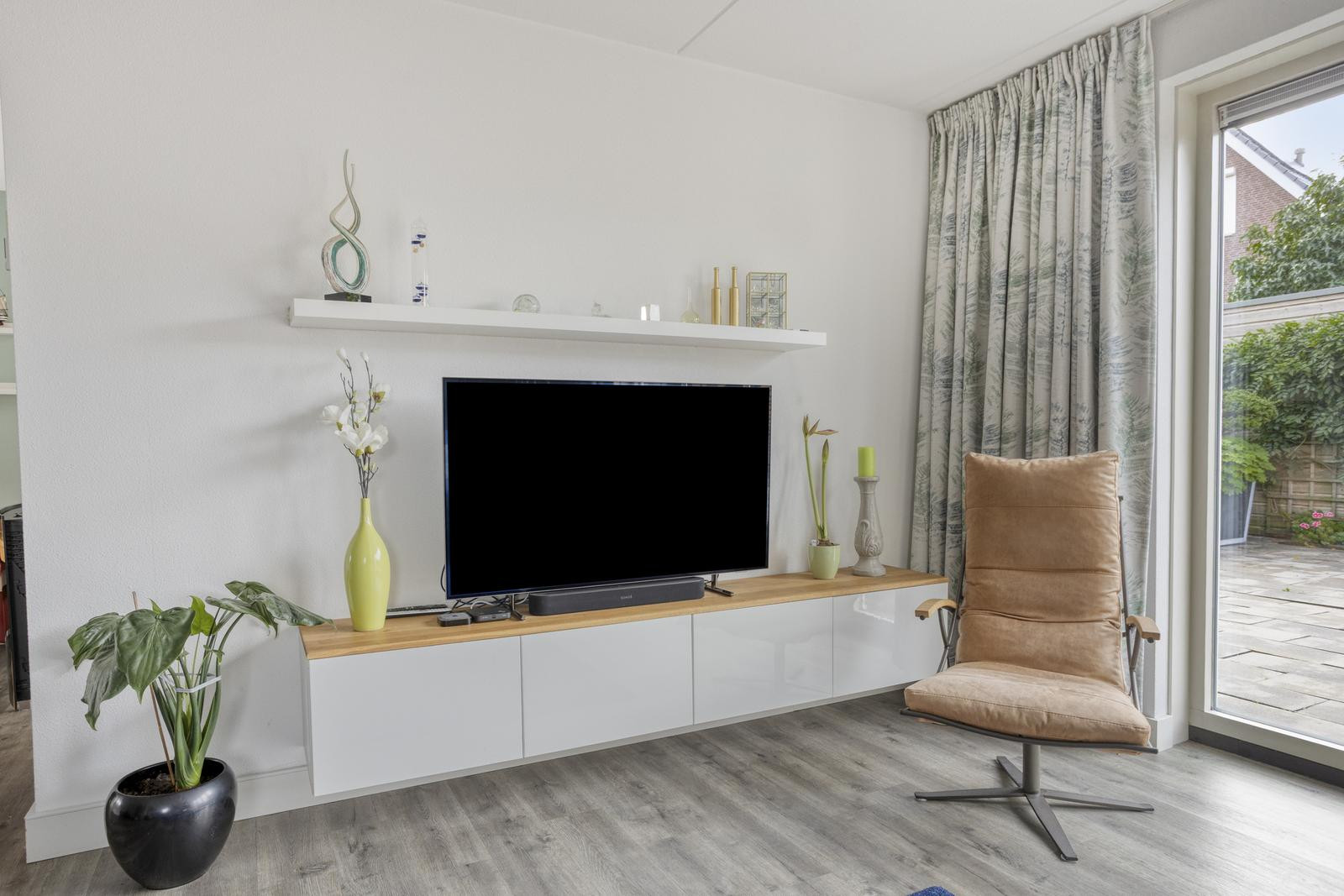 Hoekwoning te koop: Muldersweg 156, Etten-Leur