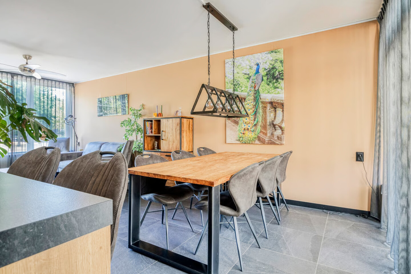 Tussenwoning te koop: Laurierhof 75, Etten-Leur
