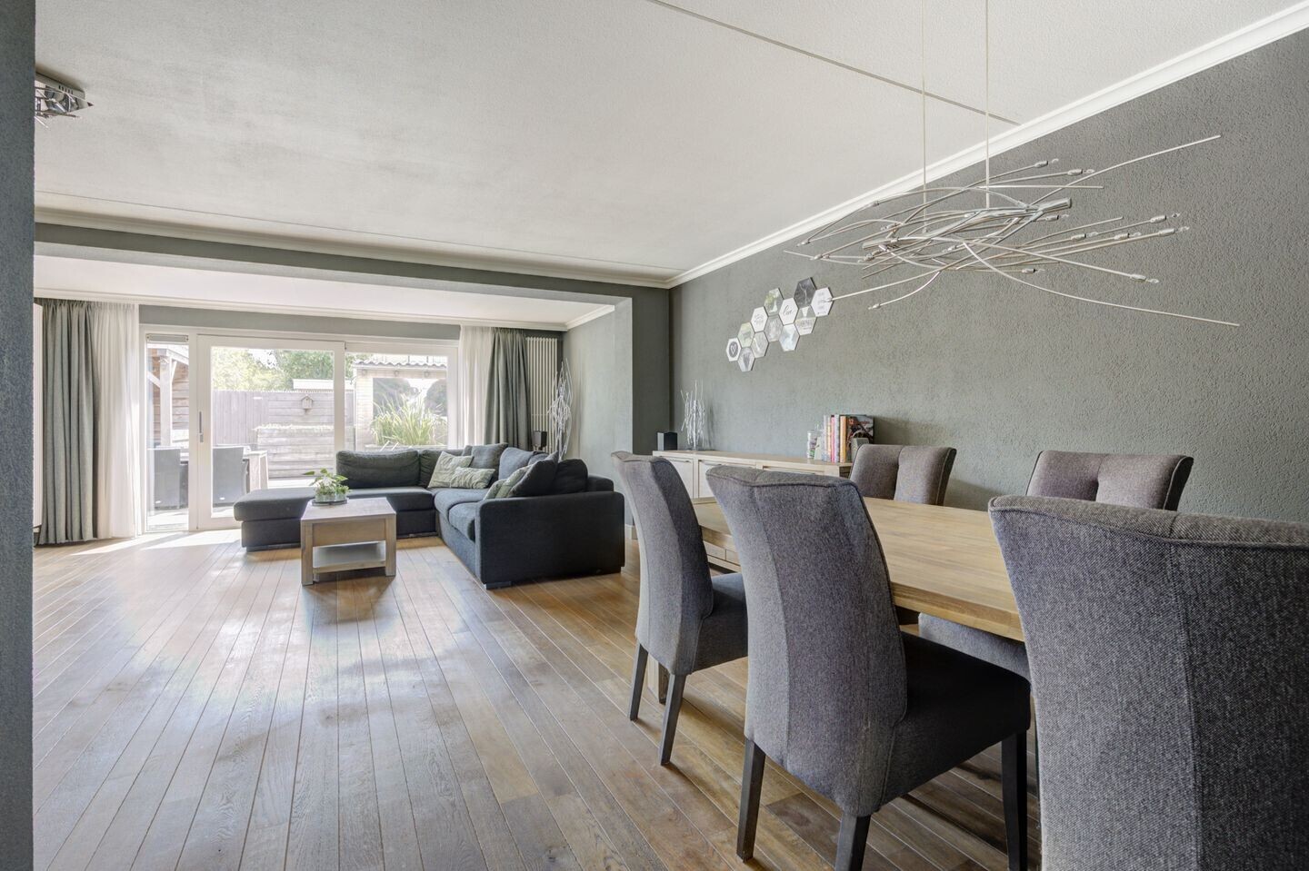 Hoekwoning te koop: Concordialaan 168, Etten-Leur