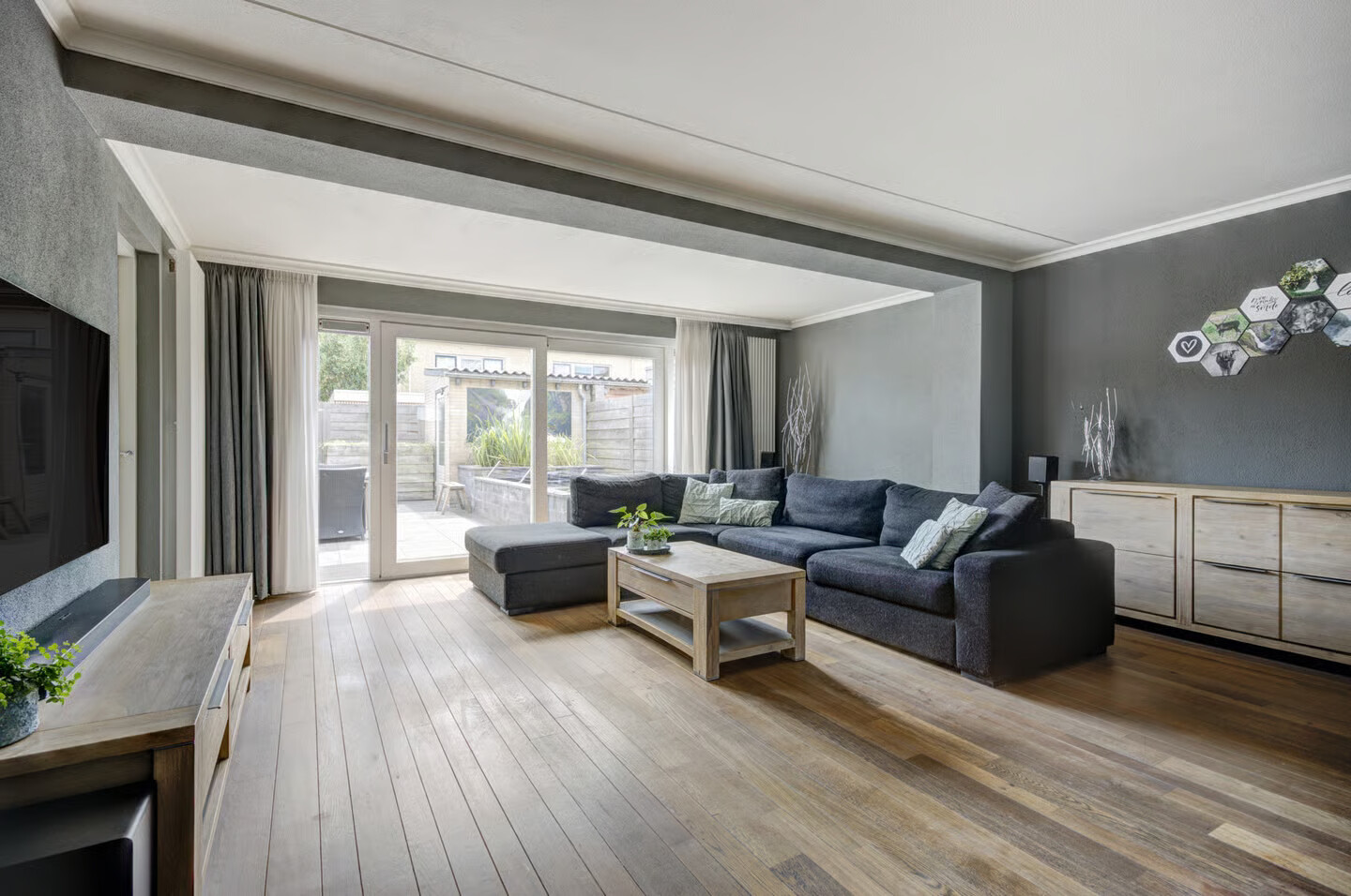 Hoekwoning te koop: Concordialaan 168, Etten-Leur