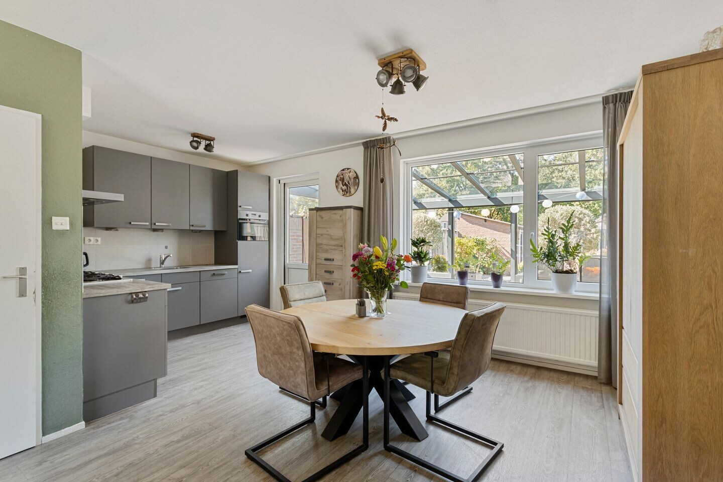 Hoekwoning te koop: Hazeleger 12, Etten-Leur