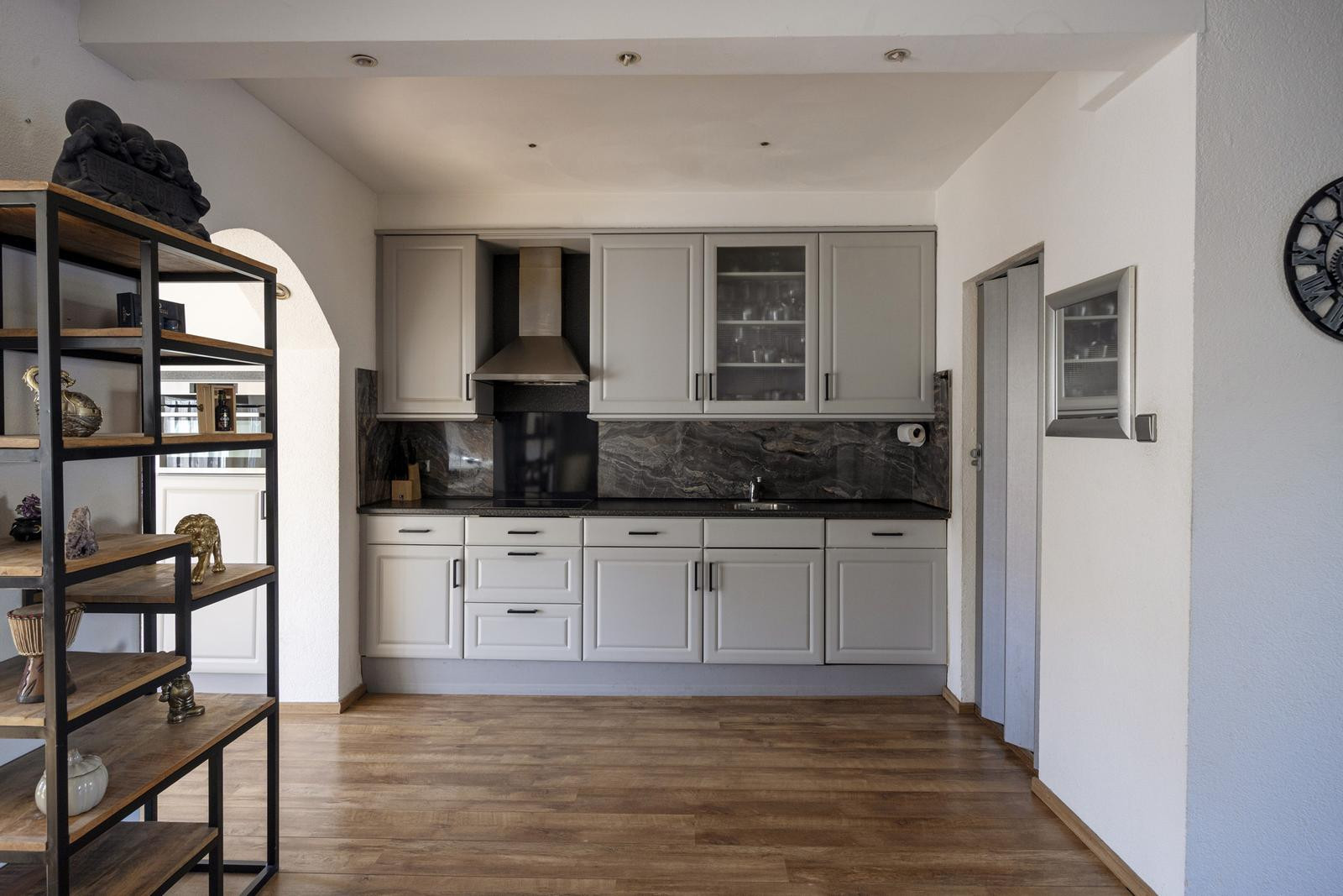 Tussenwoning te koop: Tolhuislaan 76, Etten-Leur