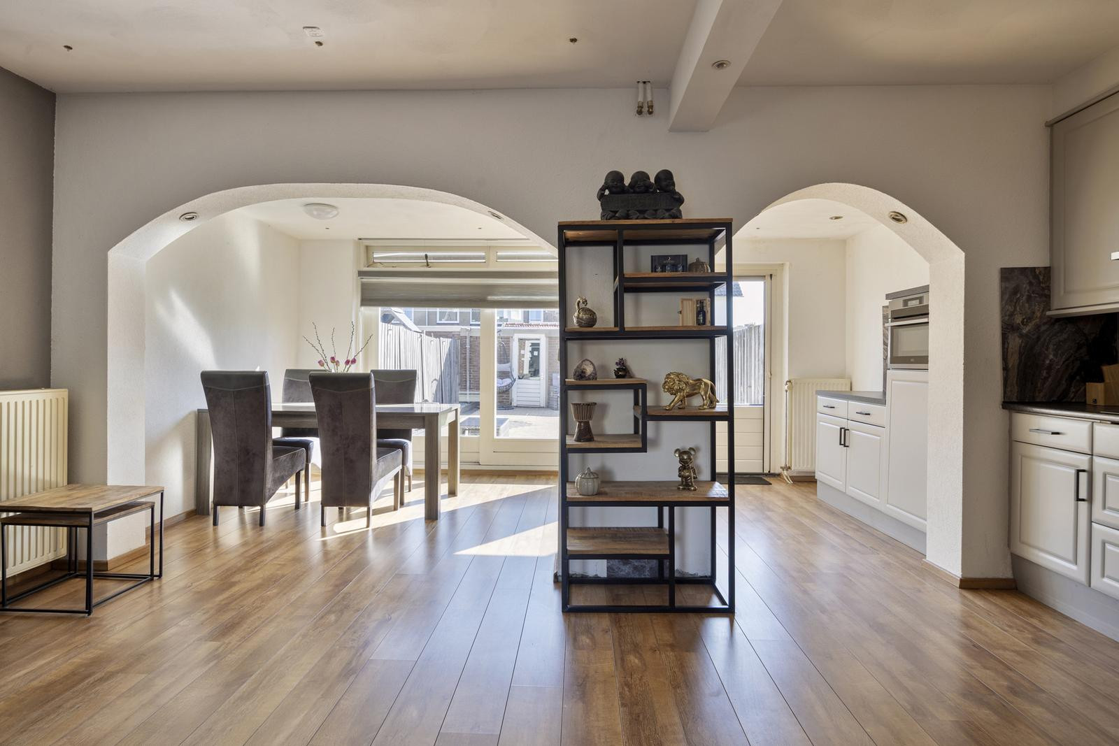 Tussenwoning te koop: Tolhuislaan 76, Etten-Leur