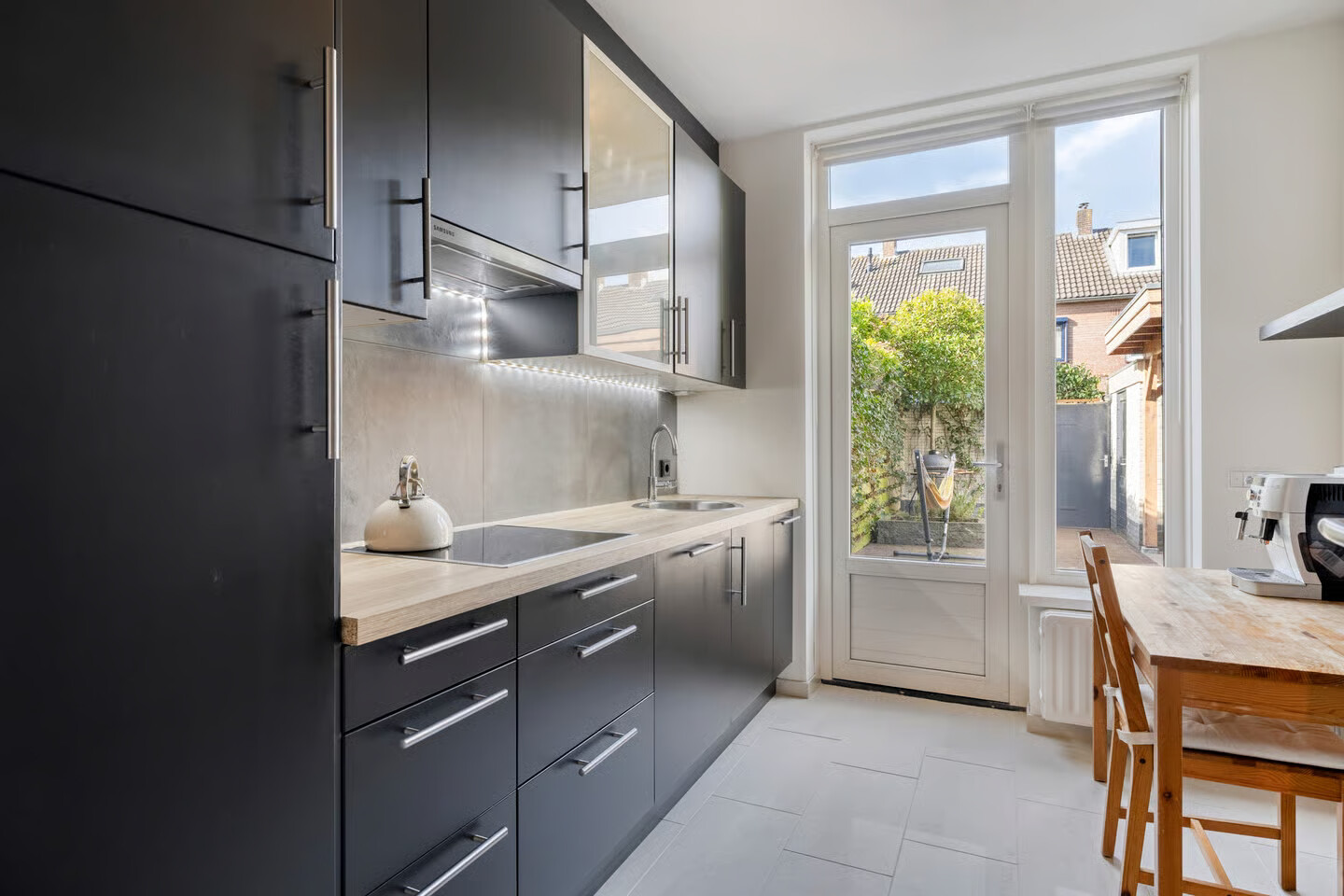 Tussenwoning te koop: Rochussenlaan 13, Etten-Leur
