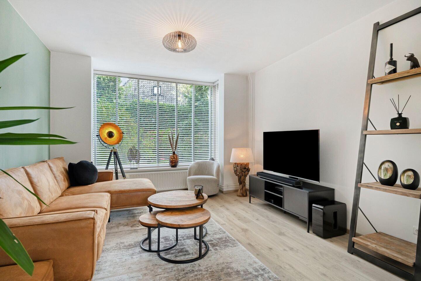 Tussenwoning te koop: Rochussenlaan 13, Etten-Leur