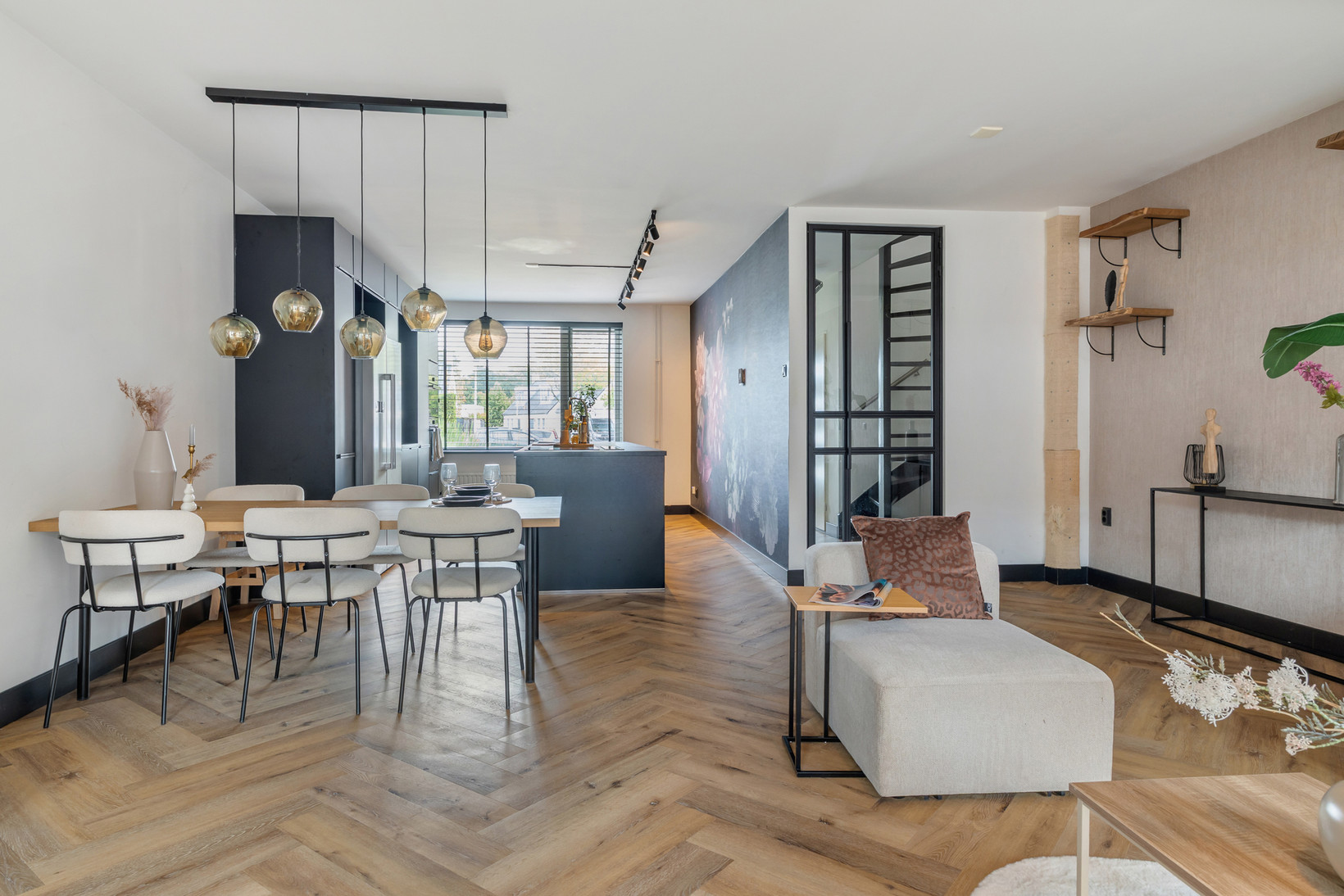 Tussenwoning te koop: Orgelhof 20, Etten-Leur