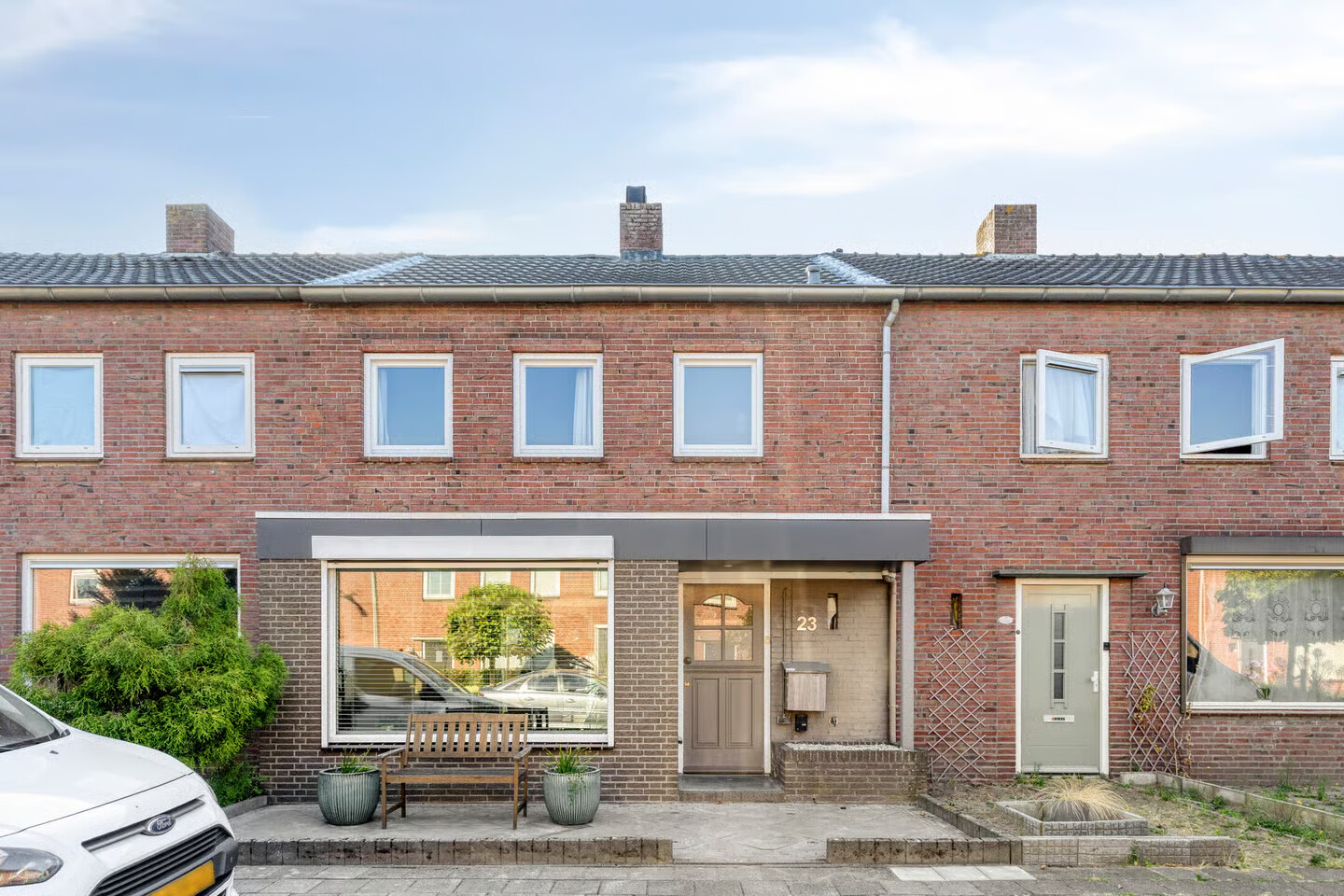 Tussenwoning te koop: Esdoornstraat 23, Zundert