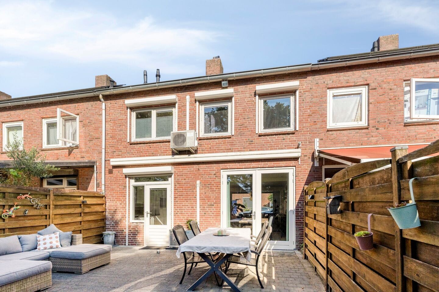 Tussenwoning te koop: Esdoornstraat 23, Zundert