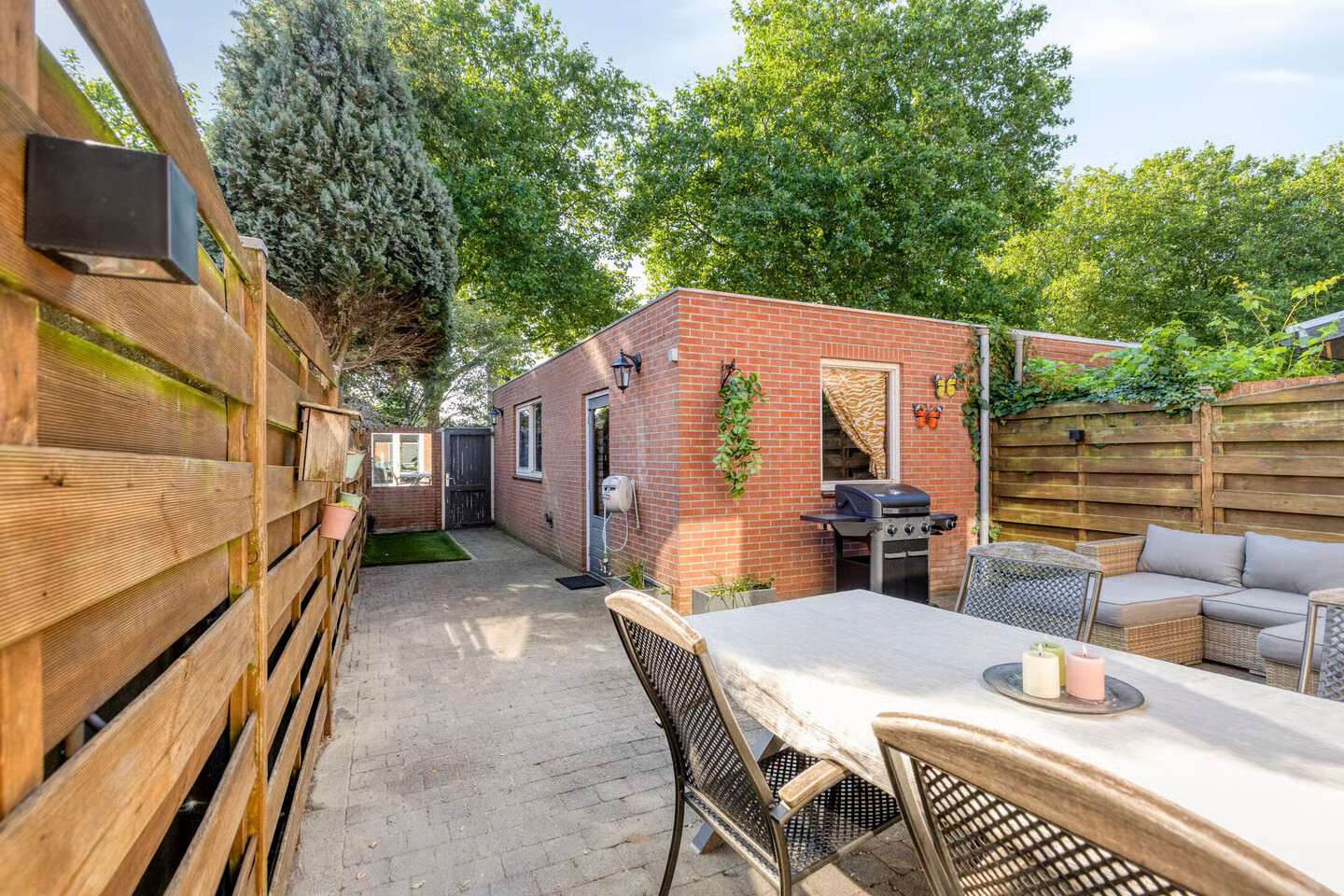 Tussenwoning te koop: Esdoornstraat 23, Zundert