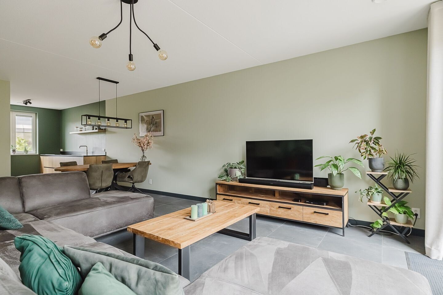 Tussenwoning te koop: De Oogst 6, Zundert