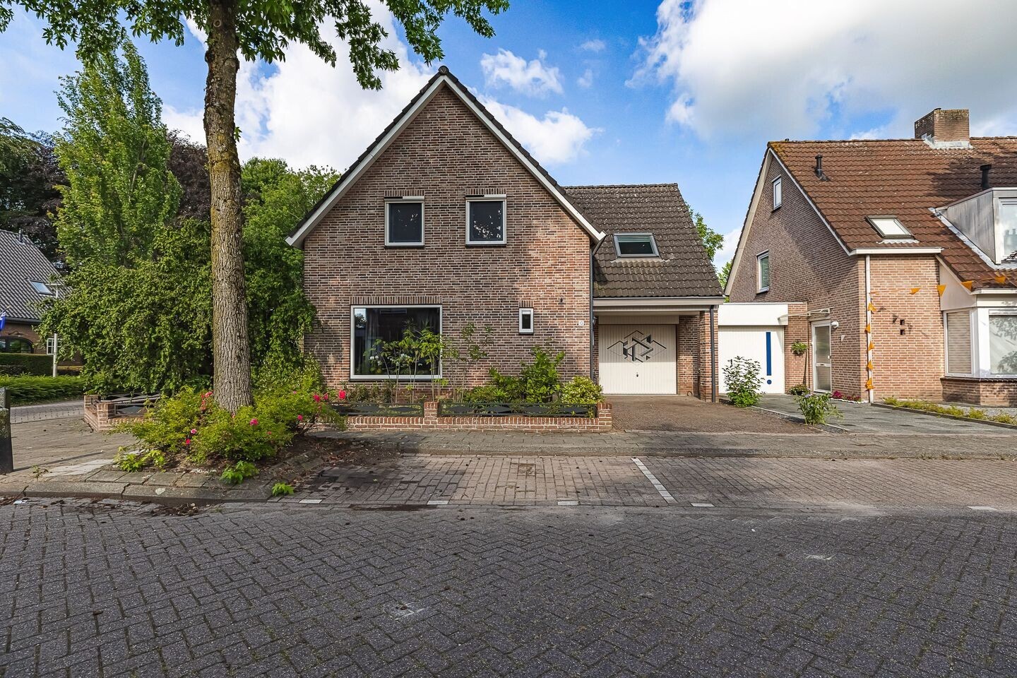 Hoekwoning te koop: Bloemenstee 10, Klein Zundert