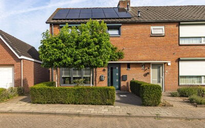 Koningin Emmastraat 8