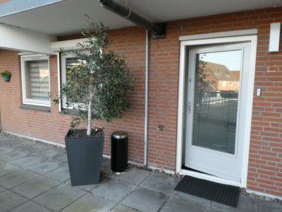 Donkerstraat 2