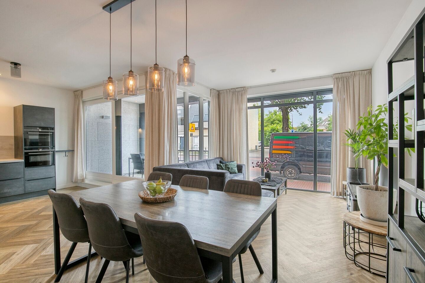 Appartement te koop: Arendshof 325, Oosterhout