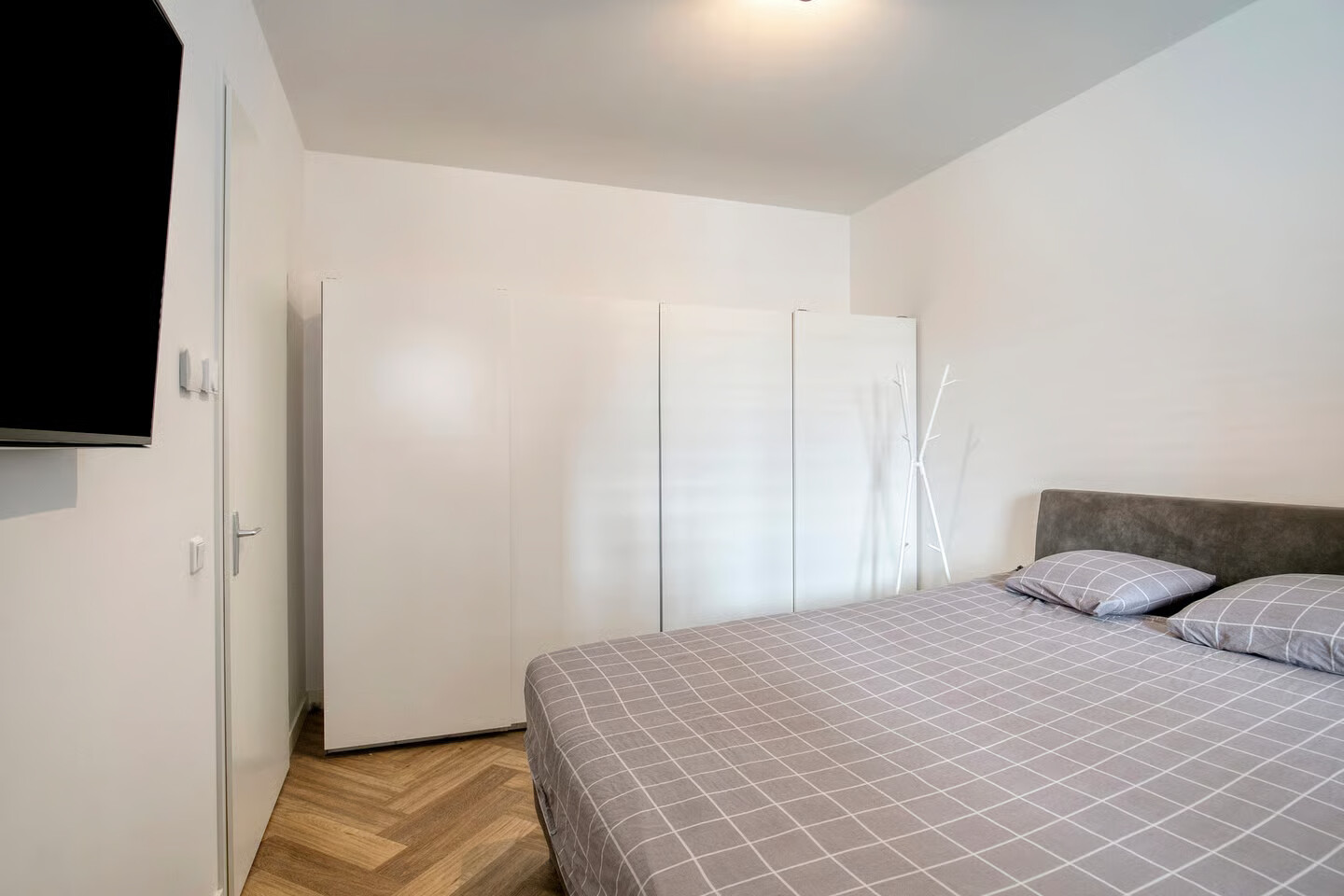 Appartement te koop: Arendshof 325, Oosterhout