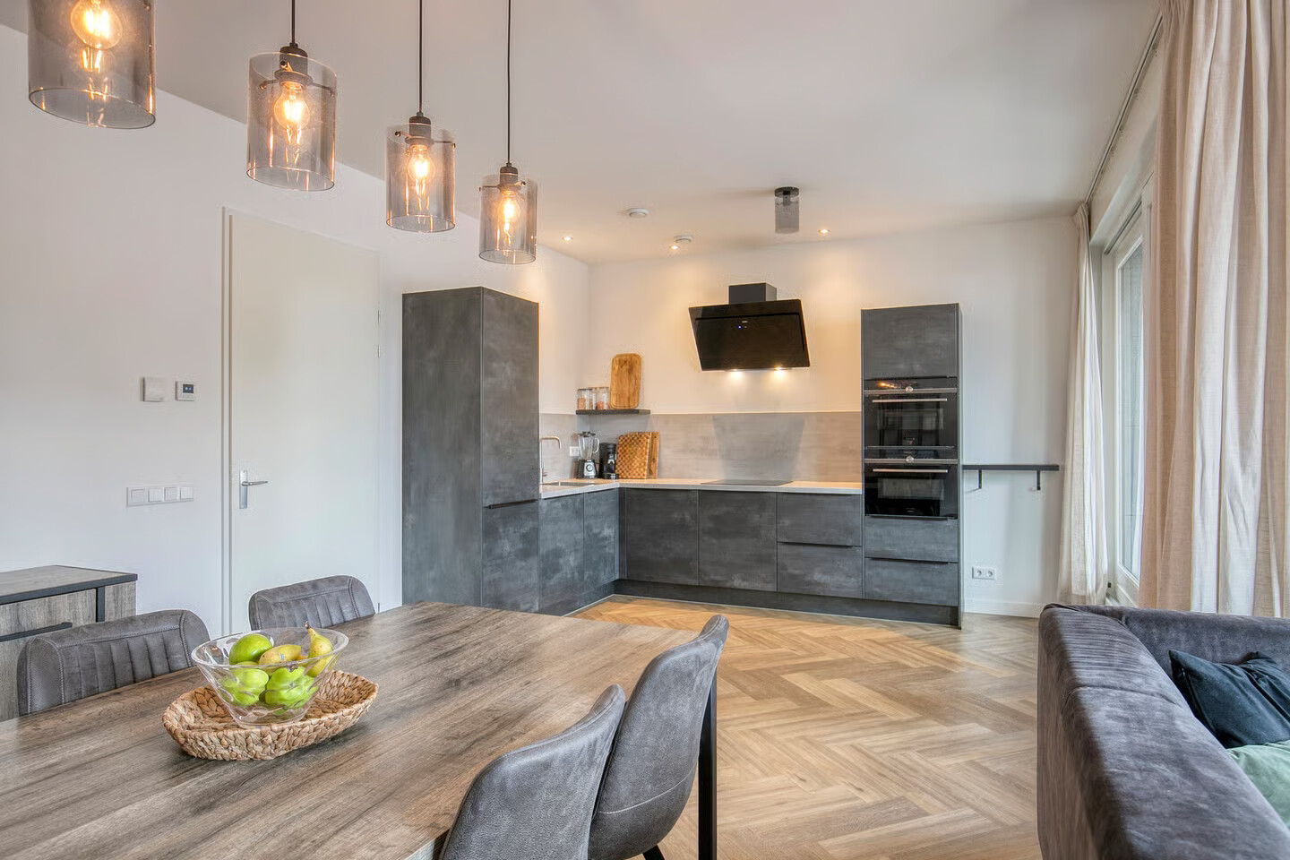 Appartement te koop: Arendshof 325, Oosterhout