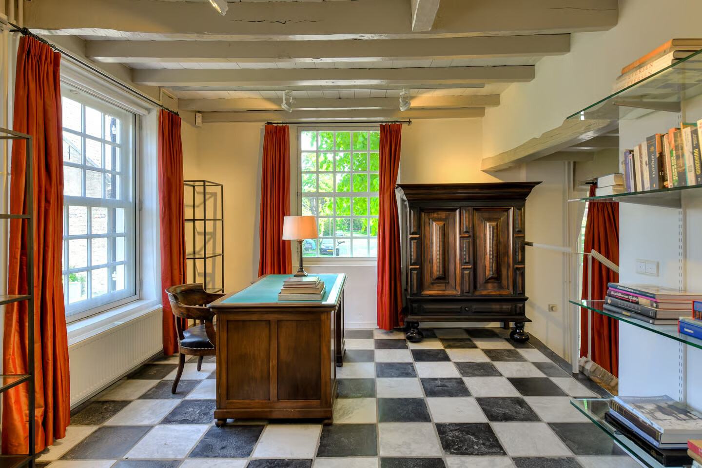 Vrijstaande woning te koop: Leijsenstraat 51, Oosterhout